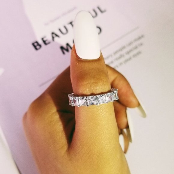 *NEW*Eternity 18K White Gold Square Diamond Ring - Picture 3 of 8